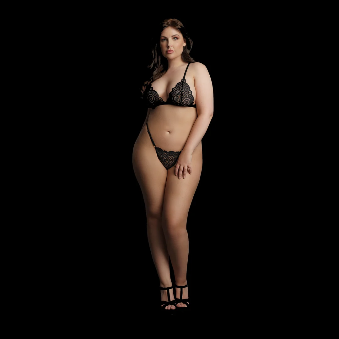 Ensemble de lingerie en dentelle et velours pour silhouettes avec des formes, à la coupe séduisante – LIN – Image 4