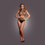 Ensemble de lingerie sensuel avec crop top en résille et entrejambe ouvert, pour les silhouettes pulpeuses – OSX – Image 10