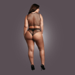 Ensemble de lingerie sensuel avec crop top en résille et entrejambe ouvert, pour les silhouettes pulpeuses – OSX – Image 5