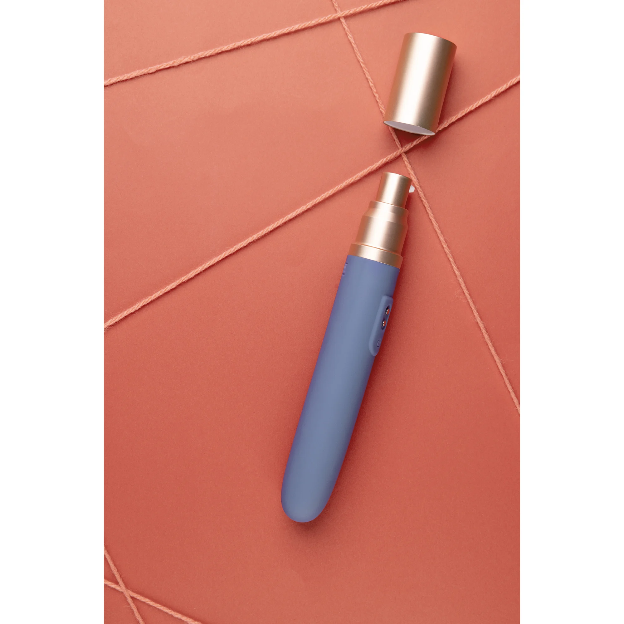 Vibromasseur de voyage Loveline Blue Horizon avec compartiment à lubrifiant – Image 6