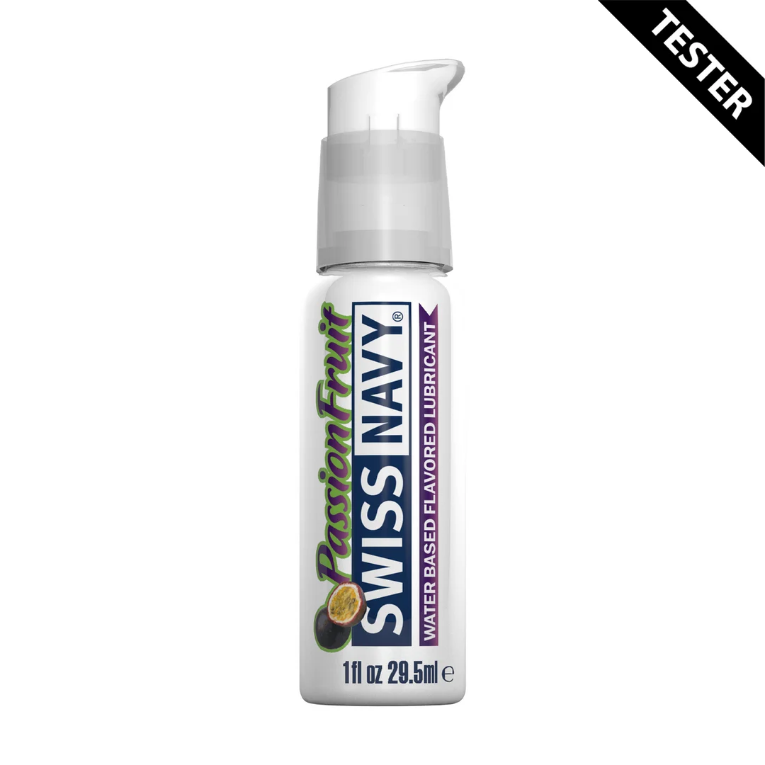 SNFPF1-T_1_1 Lubrifiant aromatisé – gel comestible à base d’eau dans un flacon de voyage résistant aux fuites – Fruit de la passion – 30 ml – Swiss Navy – Image 1